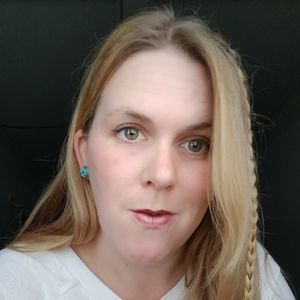 Meet your Posher, Renae